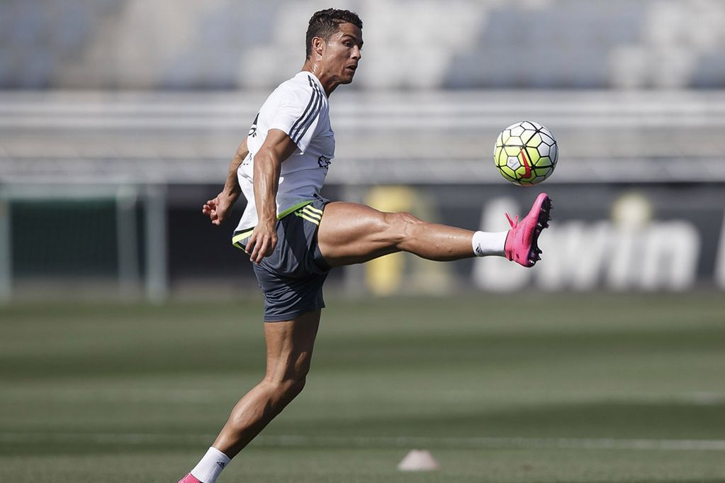 sr4 16082015 - Ronaldo looking full excited in Real Madrid's training session