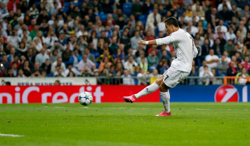 sr4 16092015 - Amazing Facts about Cristiano Ronaldo goals on penalties for Real Madrid side4