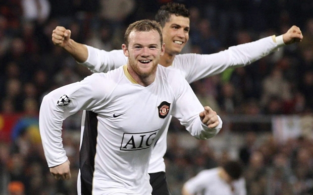 AS Roma v Manchester United...ROME, ITALY - APRIL 1: Wayne Rooney of Manchester United celebrates scoring their second goal during the UEFA Champions League quarter-final match betwen AS Roma and Manchester United at the Stadio Olimpico on April 1 2008, in Rome, Italy. (Photo by Matthew Peters/Manchester United via Getty Images)