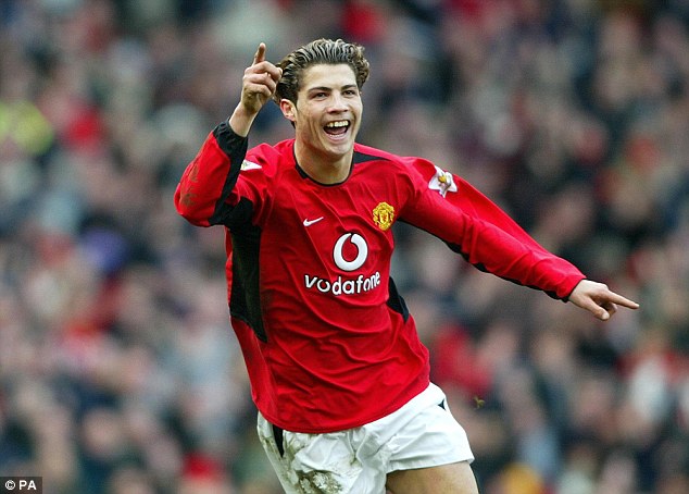 sr4 02102015 - When Ronaldo initially arrived at Old Trafford he was a Show Pony - Rio Ferdinand