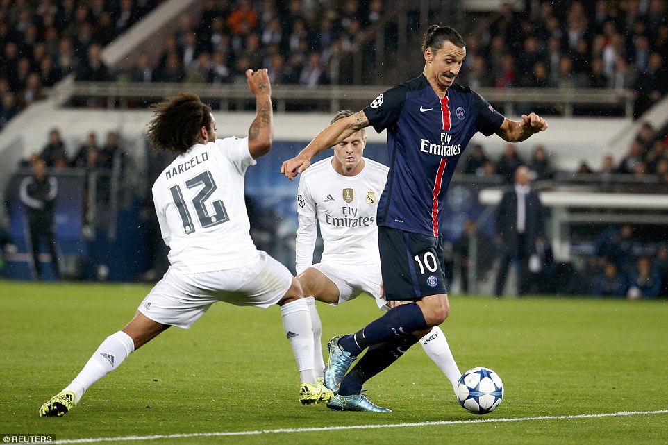 sr4 22102015 - Best Captured moments of the match between Real Madrid and PSG 002