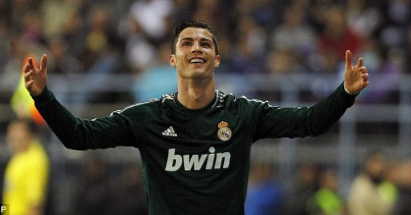 feauterd image - 06112015 Did you know Cristiano Ronaldo told his team-mates he saw himself rejoining Manchester United
