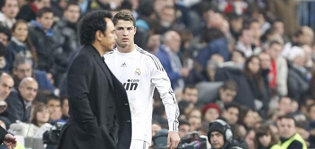 Why Hugo Sanchez is convinced Cristiano Ronaldo to succeed as a striker?