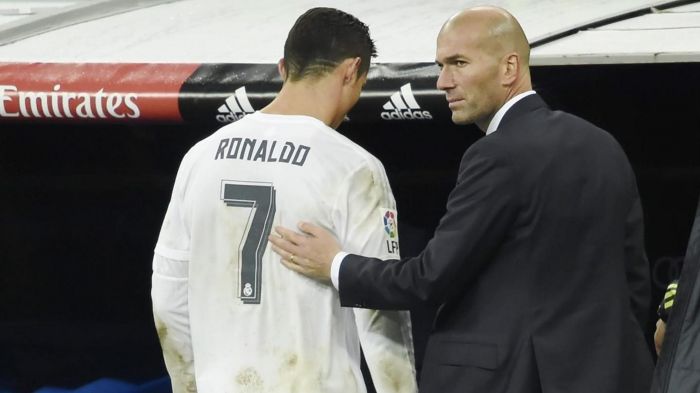 Real Madrid defender has defended Cristiano Ronaldo amid fans criticism