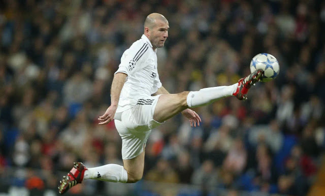 Zinédine Zidane Best Goals for Real Madrid: 2001-2006 [Video]