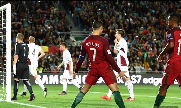 sr4-15112016-photo-gallery-portugal-teams-best-moments-of-the-match-against-latvia-002