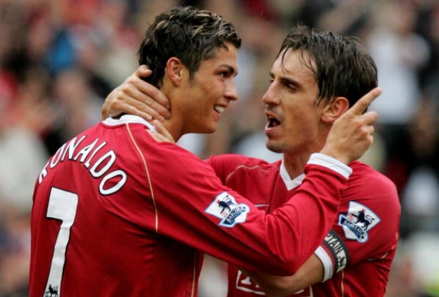 sr4-u-phil-neville-uncovers-the-first-thing-cristiano-ronaldo-did-at-man-united-002