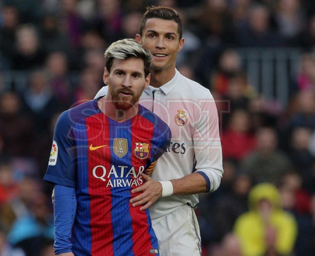 sr4-07122016-yyy-wow-the-displays-of-affection-between-cristiano-ronaldo-and-lionel-messi-during-el-classico-003