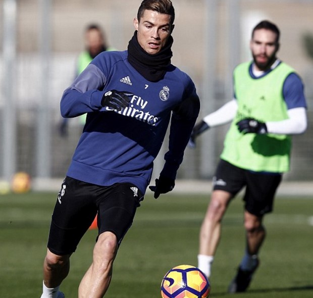 WOW!! Cristiano Ronaldo and his Real Madrid team-mates trained in temperatures close to zero