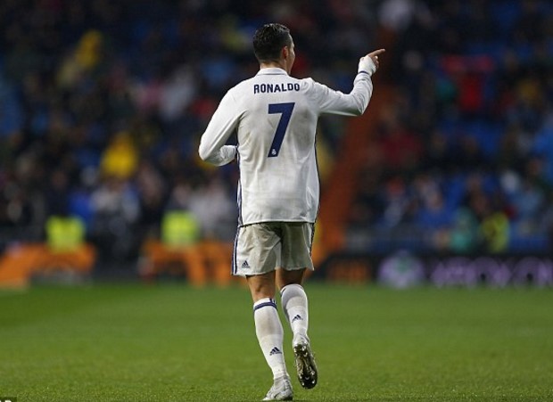 Keylor Navas claims Cristiano Ronaldo hurts when Real Madrid fans whistle!