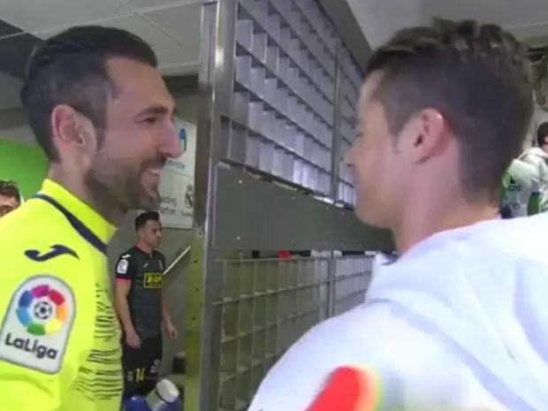 Video: Cristiano Ronaldo mocks his former teammate Diego Lopez before Espanyol game