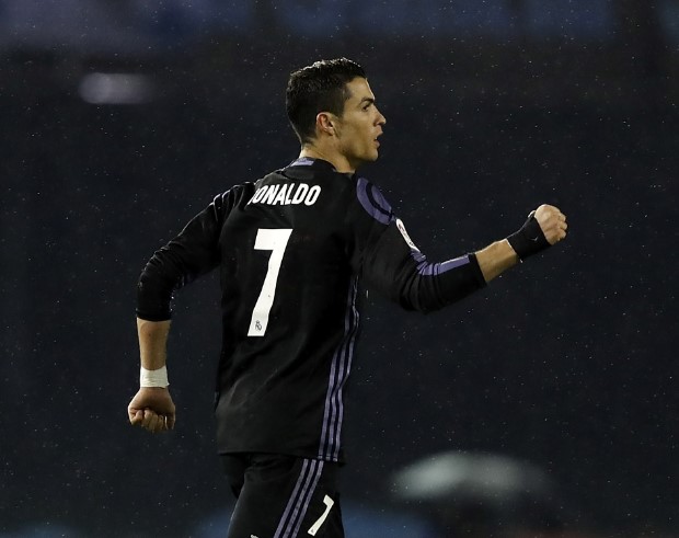 Video - Cristiano Ronaldo destroying big teams!