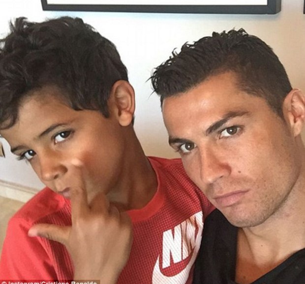 Video - Cristiano Ronaldo funny snap chat compilation