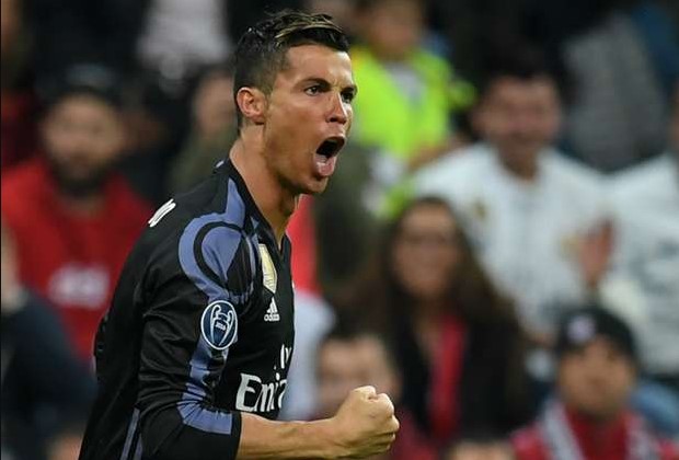 Zinedine Zidane insists Cristiano Ronaldo is so good "he could play anywhere"
