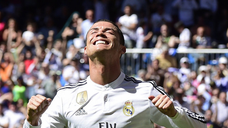 Cristiano Ronaldo closes in Lionel Messi's 50-goal mark after five