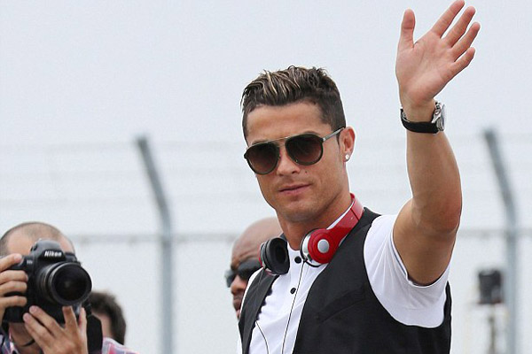 Cristiano Ronaldo thanks fans for support after 'tough year' amid speculation about private life