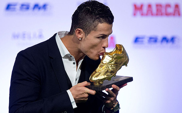 Cristiano Ronaldo golden shoe 2015