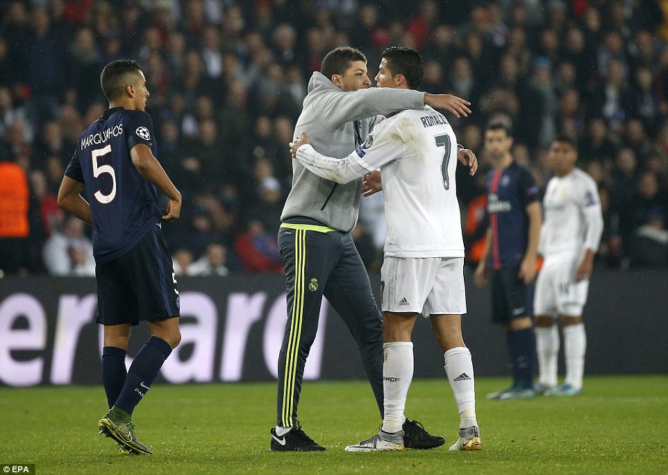 sr4 22102015 - Best Captured moments of the match between Real Madrid and PSG 007