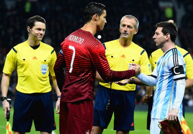 Why Philippe Mexes compares Cristiano Ronaldo and Leo Messi?