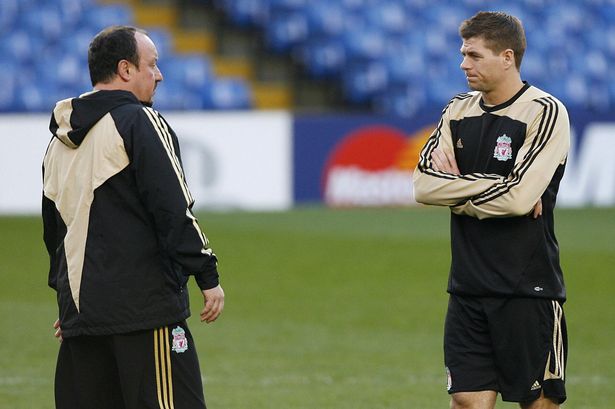 Why Steven Gerrard has warned Rafa Benitez to keep Cristiano Ronaldo happy?