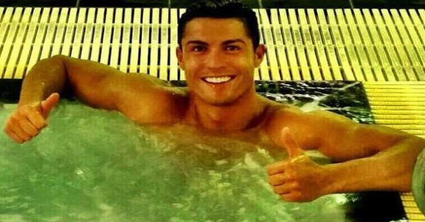 feauterd image - 13112015 Amazing fact!! According to Carlo Ancelotti Cristiano Ronaldo would take ice baths at 3 am