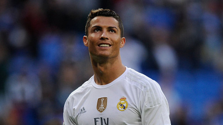 Why Real Madrid should sell Cristiano Ronaldo to Manchester United