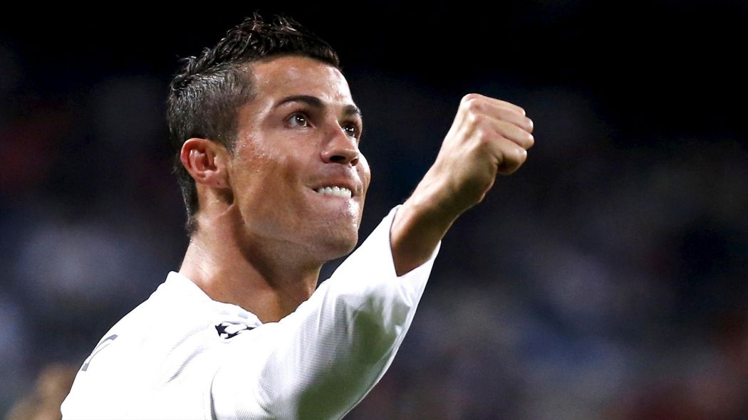 sr4 12012016 - PSG to offer Cristiano Ronaldo £500,000-a-week contract