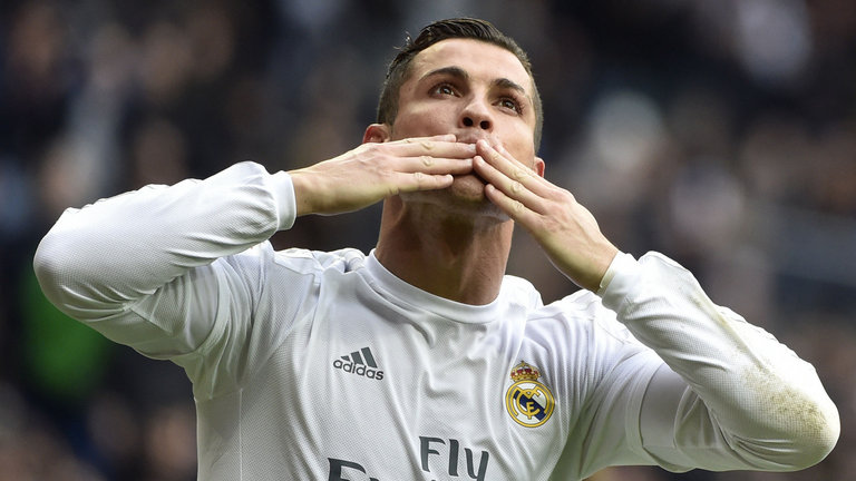 sr4 06032016 - WOW!! Cristiano Ronaldo scored 350 goals for Real Madrid